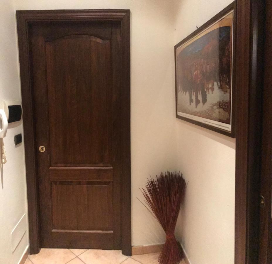 Apartmán La Casa Del Melograno Alba  Exteriér fotografie