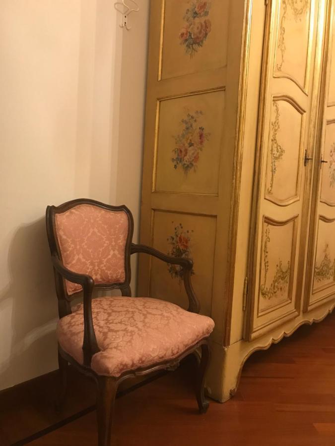 Apartmán La Casa Del Melograno Alba  Exteriér fotografie