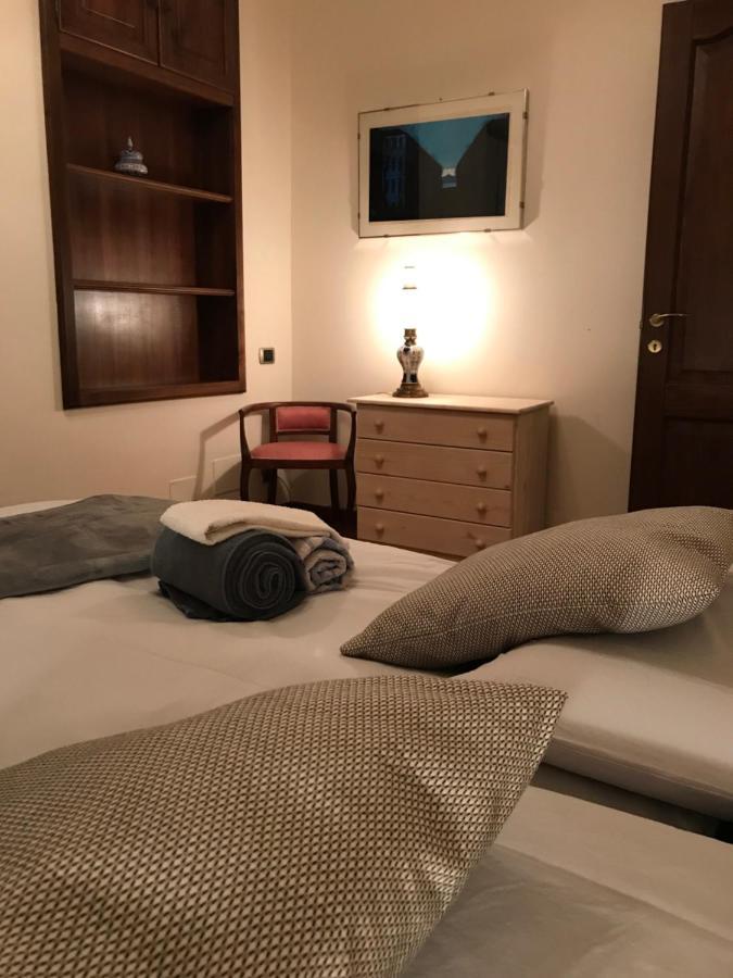 Apartmán La Casa Del Melograno Alba  Exteriér fotografie