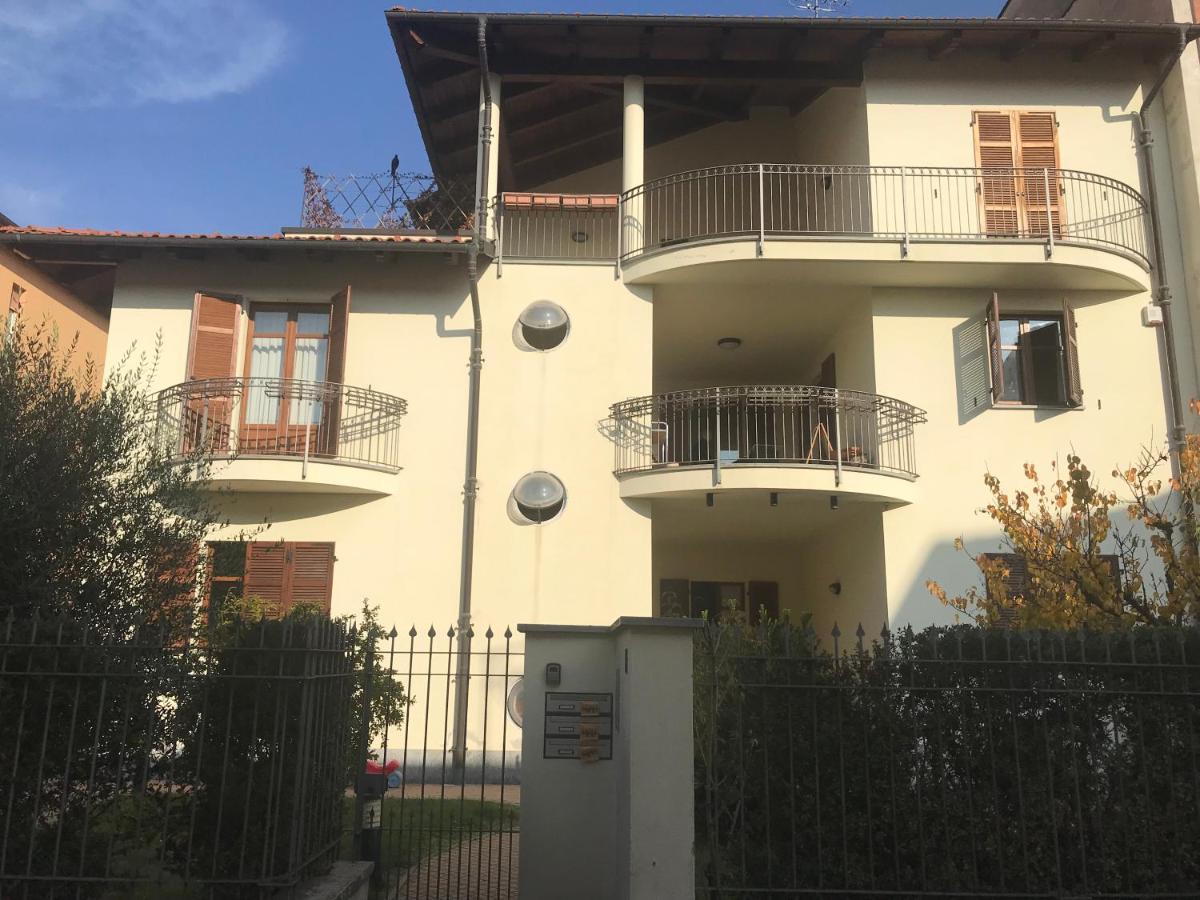 Apartmán La Casa Del Melograno Alba  Exteriér fotografie