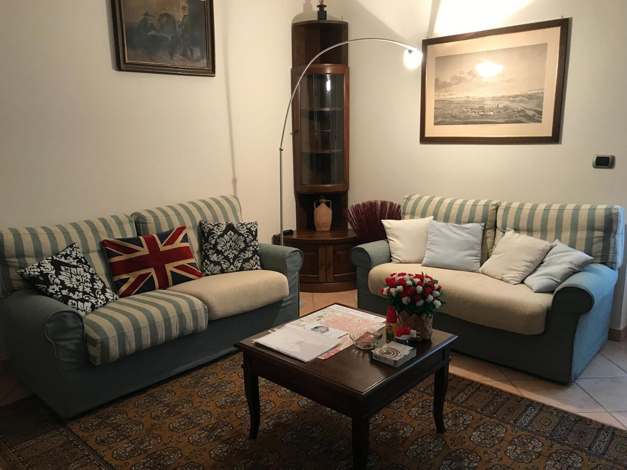 Apartmán La Casa Del Melograno Alba  Exteriér fotografie