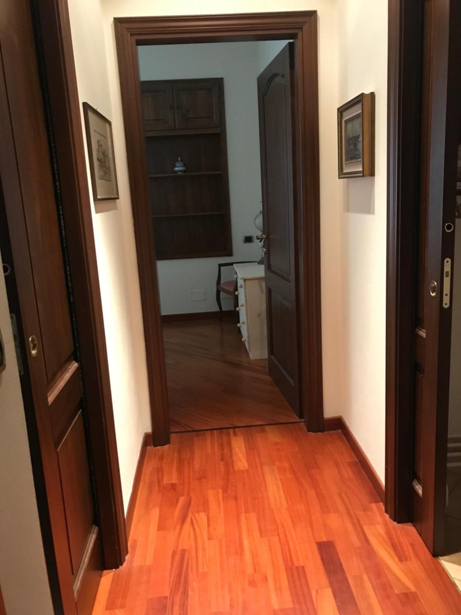 Apartmán La Casa Del Melograno Alba  Exteriér fotografie